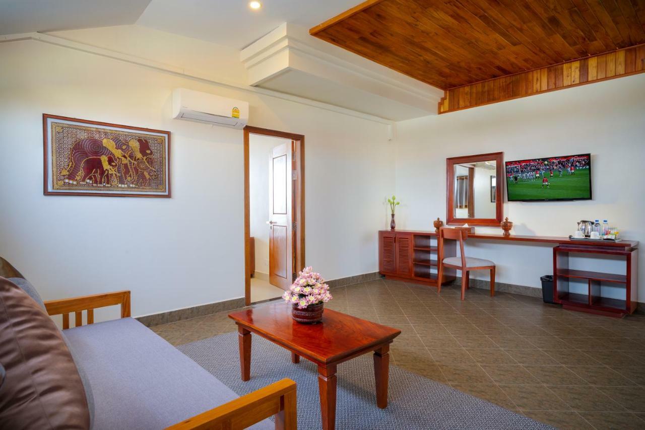 Mony Reach Angkor Hotel Siem Reap Exteriör bild
