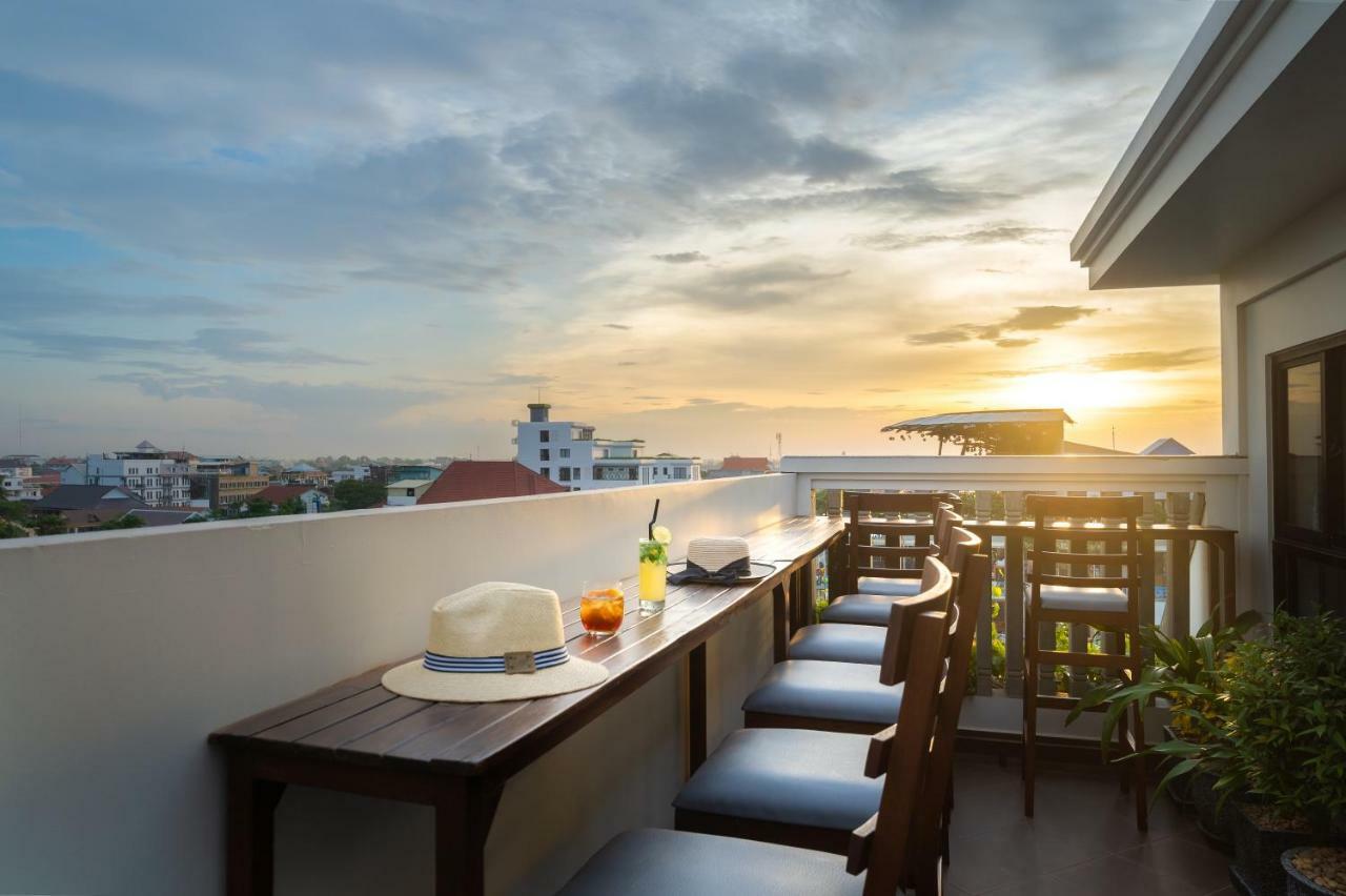 Mony Reach Angkor Hotel Siem Reap Exteriör bild