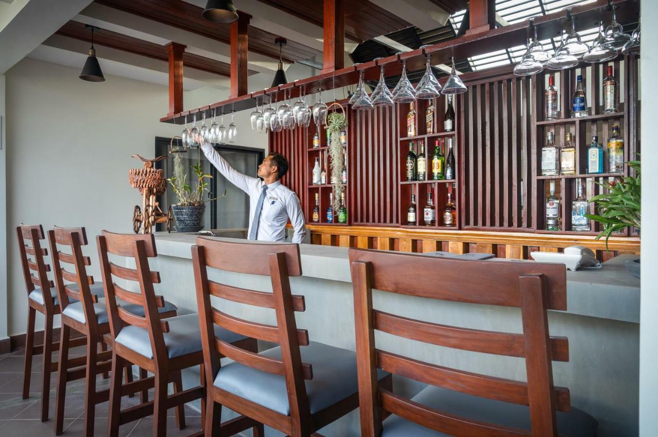 Mony Reach Angkor Hotel Siem Reap Exteriör bild